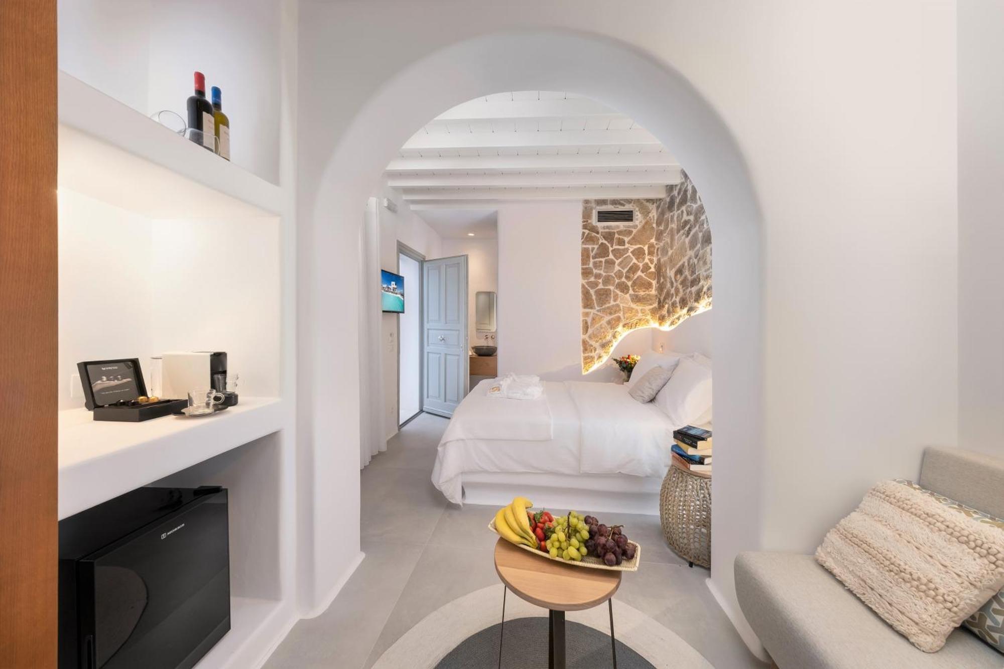 Legendary Hotel 4*